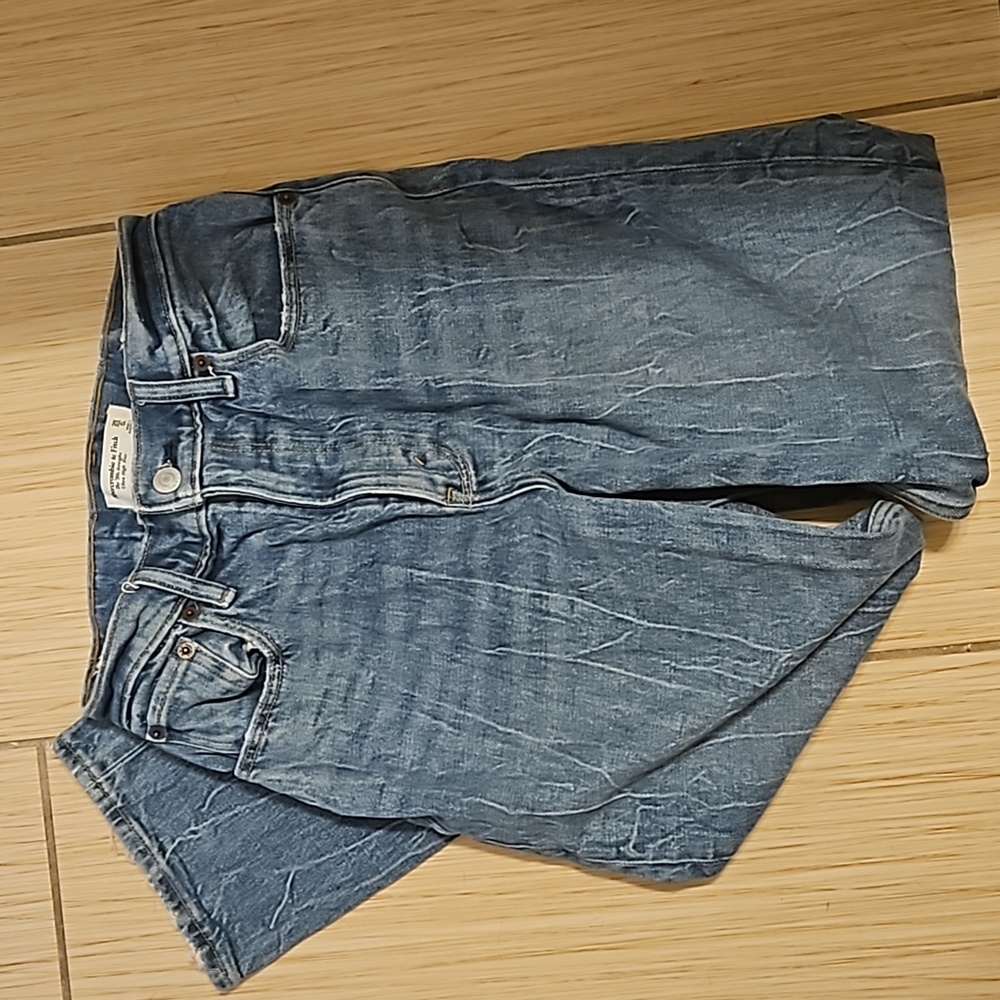 Abercrombie curve love 90s straight high rise jeans faded medium wash